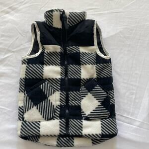 U.S. POLO ASSN. Buffalo checked black white fleece puff vest country farm sz 2T